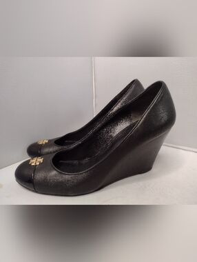 Tory Burch Jolie Logo 85mm Wedge Closed Toe Pump Shoes 10 Black A15
